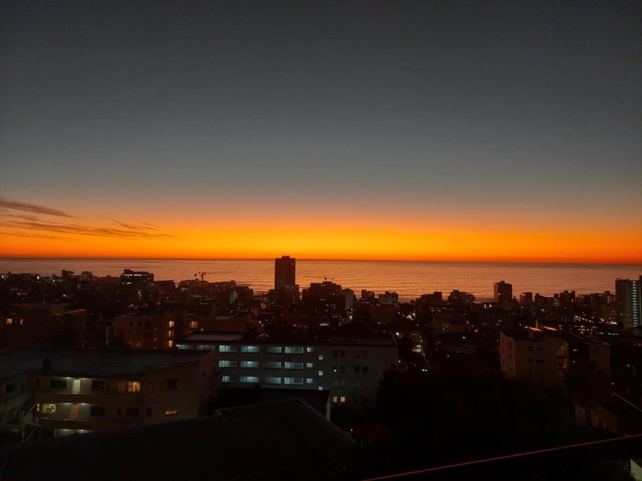 3 Bedroom Property for Sale in Sea Point Western Cape
